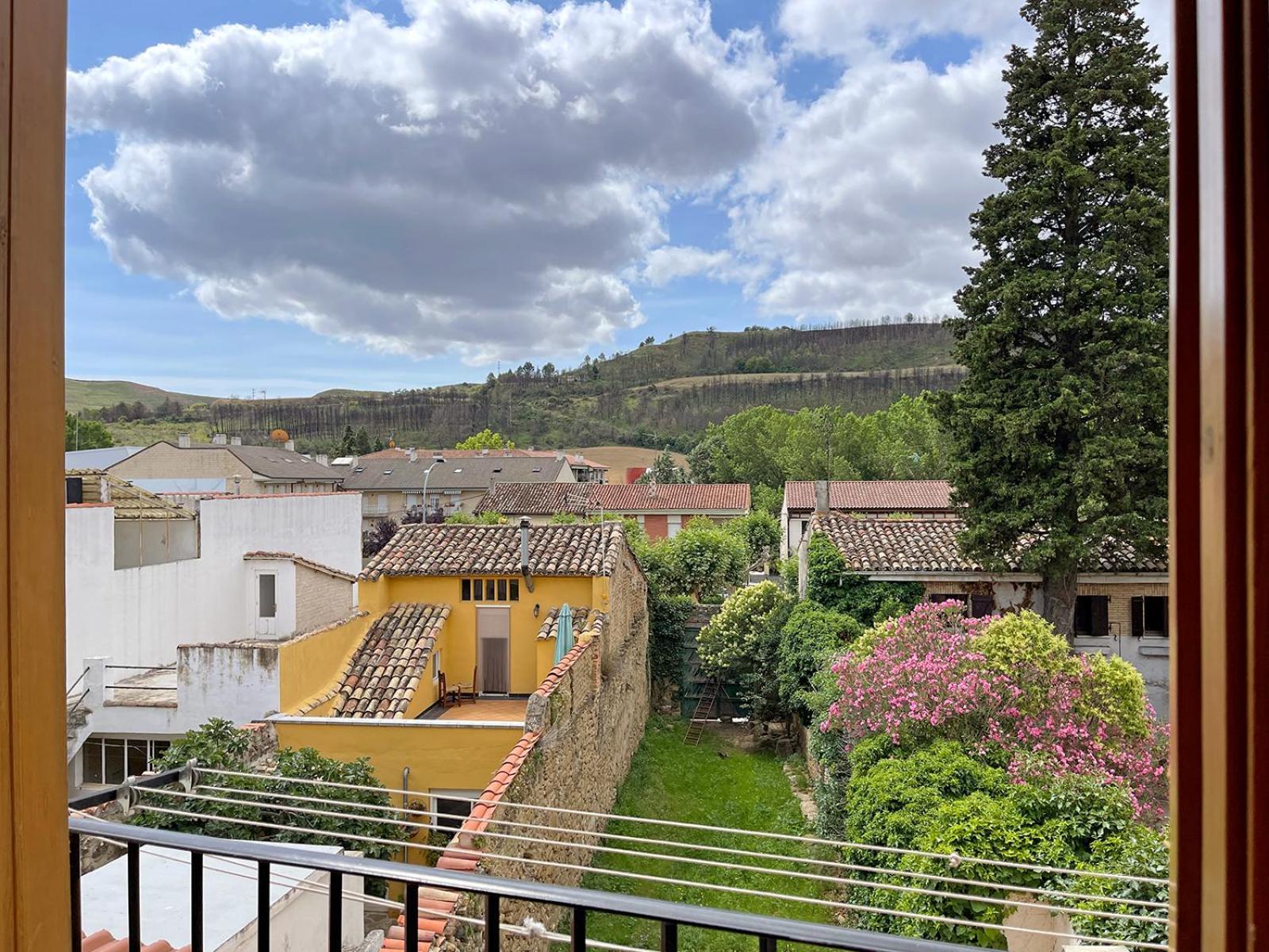 Apartamentos Puente La Reina * Puente la Reina